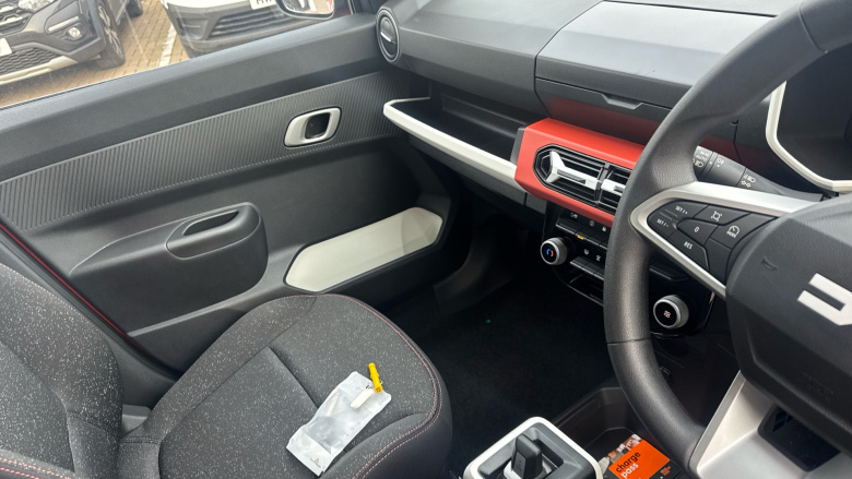 Dacia Spring 27kWh Expression 65 48kW 5dr Auto Electric Hatchback